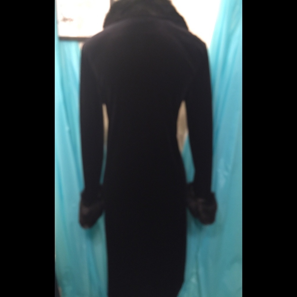 RONNIE NICOLE COAT - Picture 2 of 3